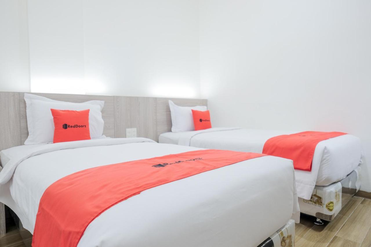 Reddoorz Plus @ Jalan Juanda Medan Exterior photo