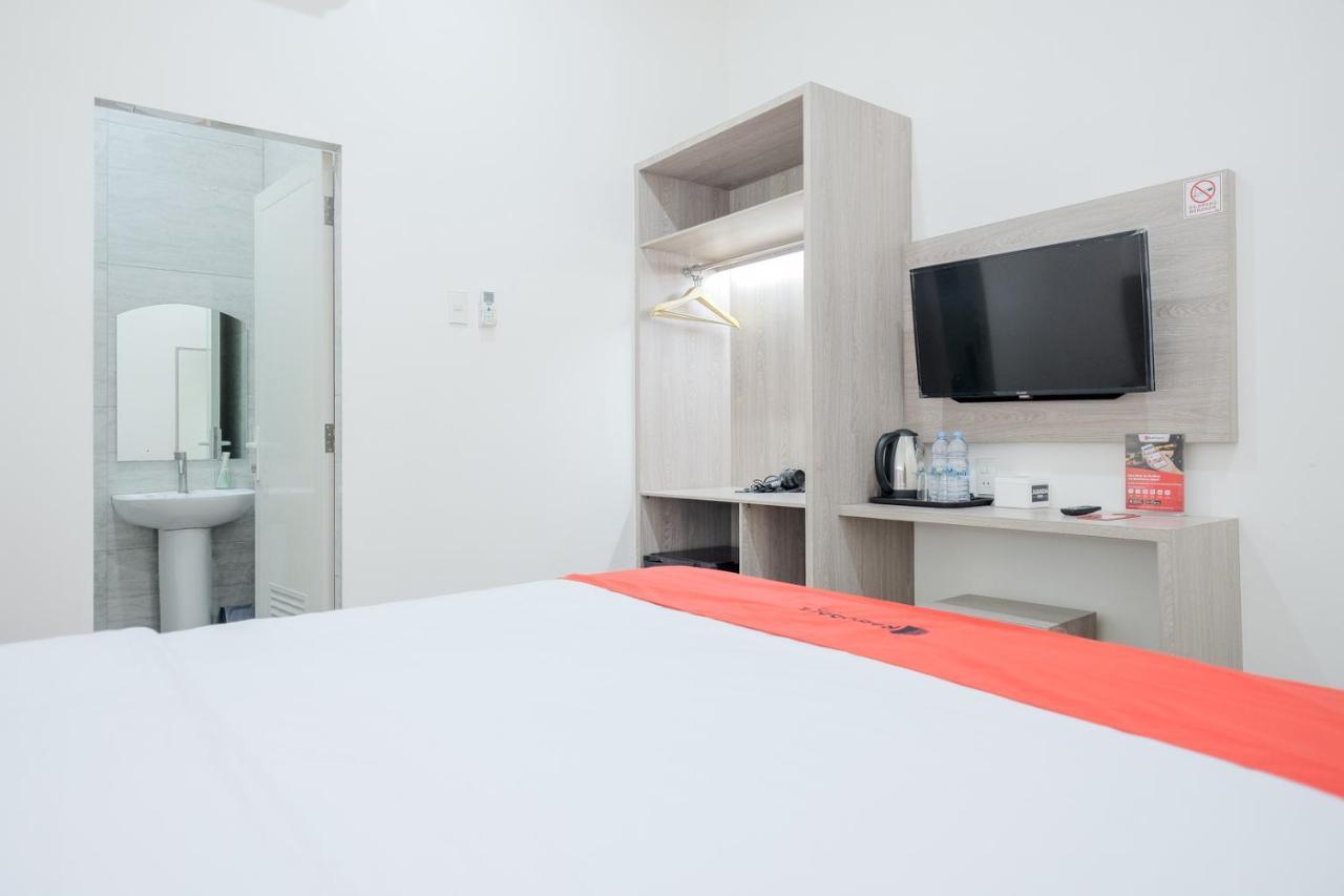 Reddoorz Plus @ Jalan Juanda Medan Exterior photo